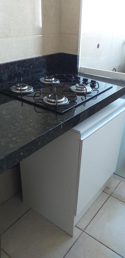 Apartment No Canto Do Forte, Wi-fi, Estacionamento Gratuito E Churrasqueira
